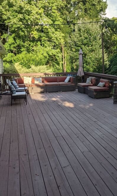 Deck cleanout service