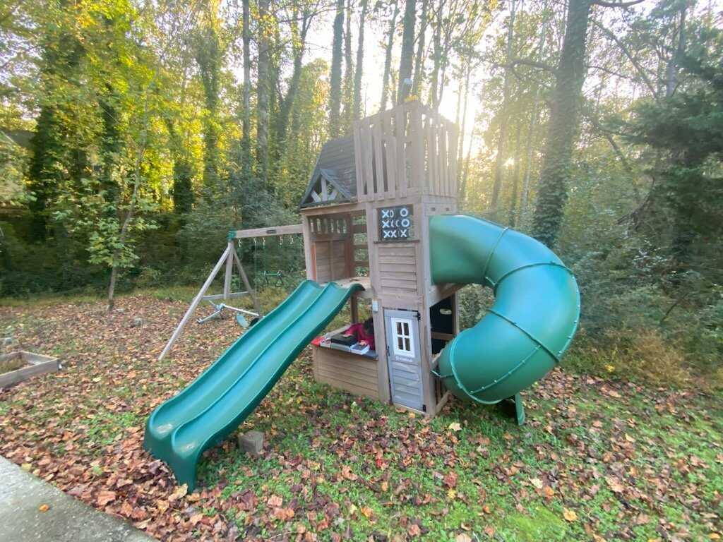 Playset and swing set removal in Atlanta